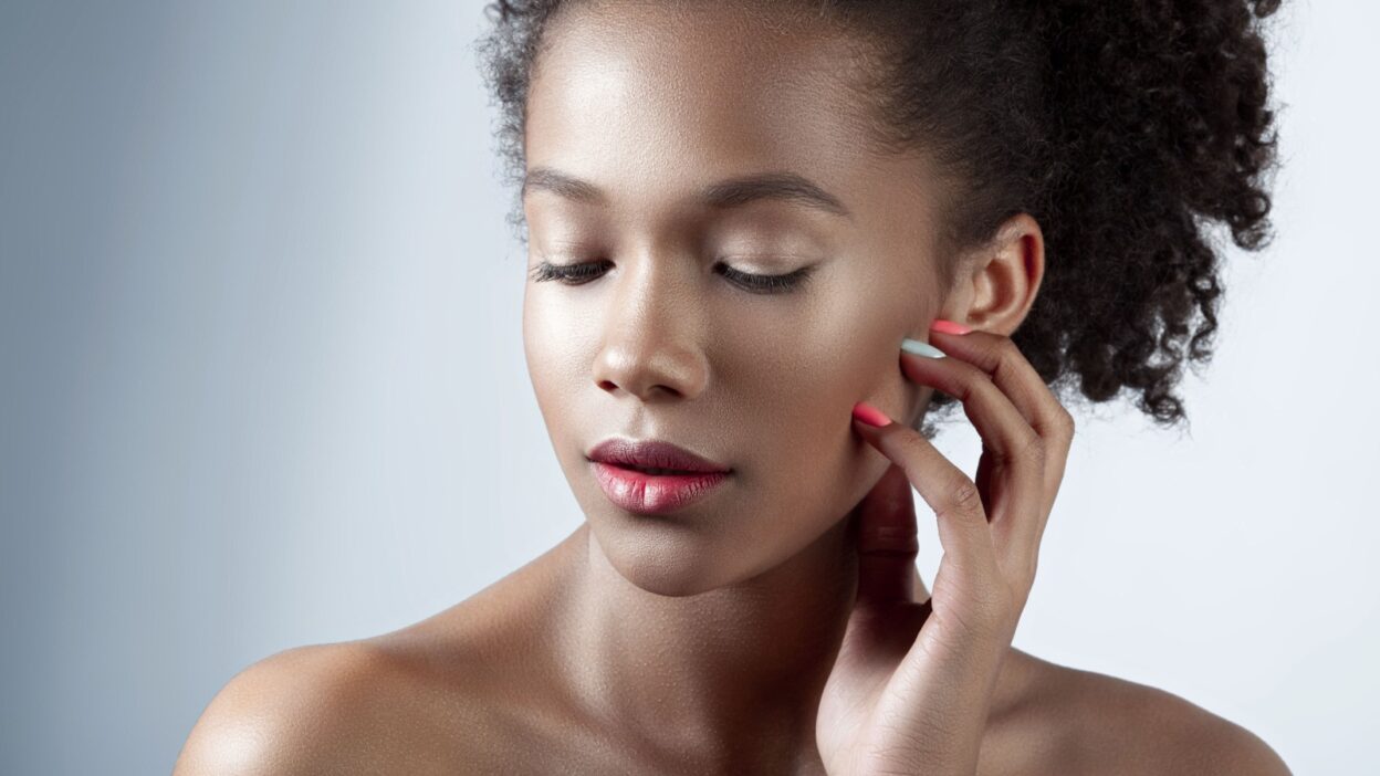 Why Threading Reigns Supreme for Brow Shaping in Richmond , VA